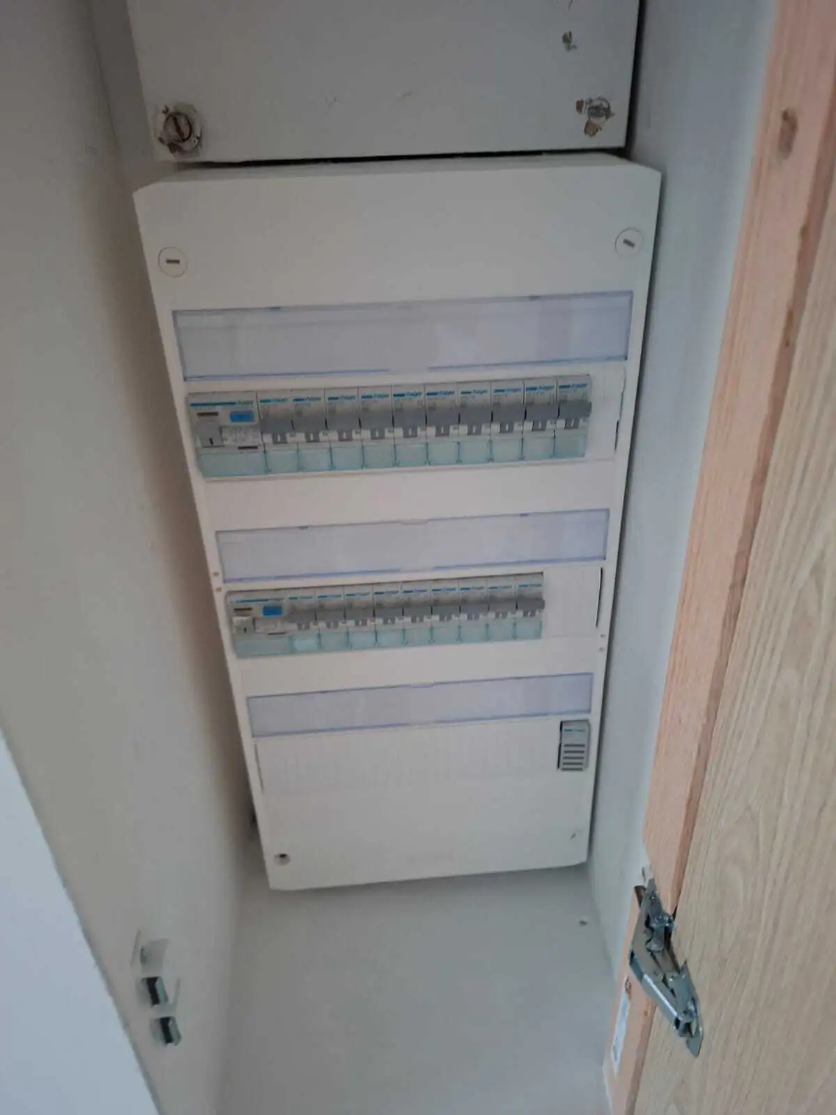 electricien a cannes la bocca